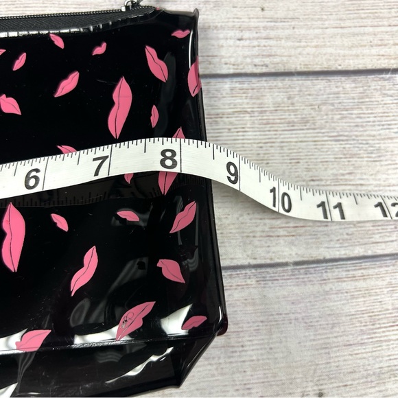 Sephora x Diane von Furstenberg Vinyl Lip Print Cosmetic Bag Set of 2 Black Pink - Picture 7 of 8